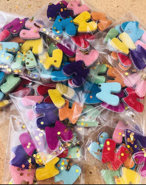 Moxi 'M' Cut-Out Pack - Image 3