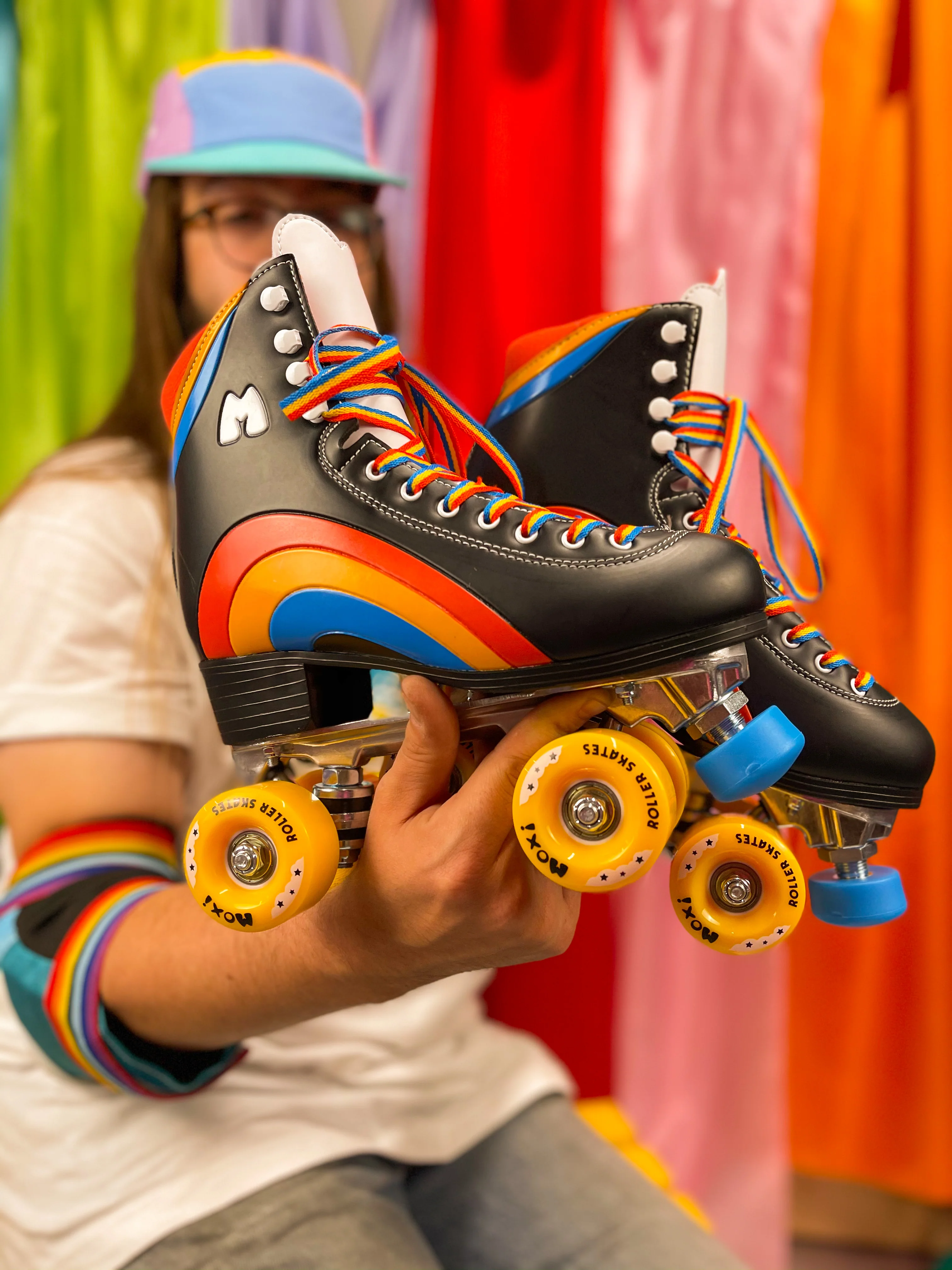 Moxi Rainbow Rider - BLACK - Image 4